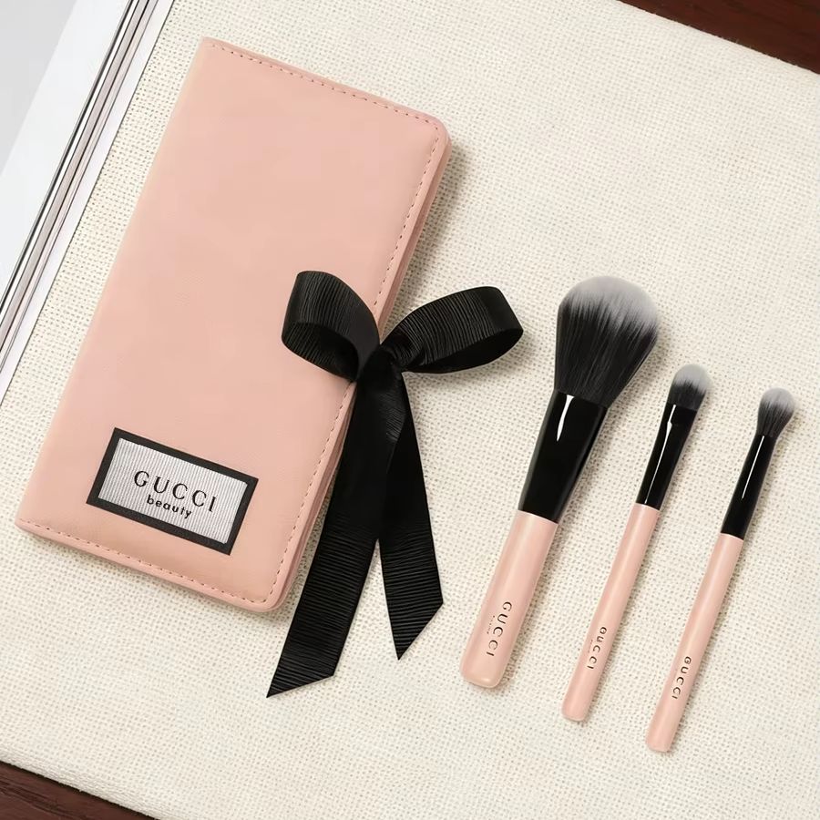 Luxury Skincare Set - GUCCI'nin Çantası Makyaj Fırça Seti Pembe