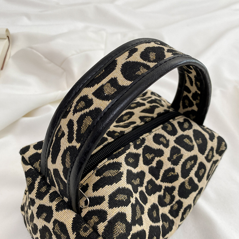 Leopar makyaj çantası lüks büy - Luxury Skincare Box incelemesi ve fiyatı